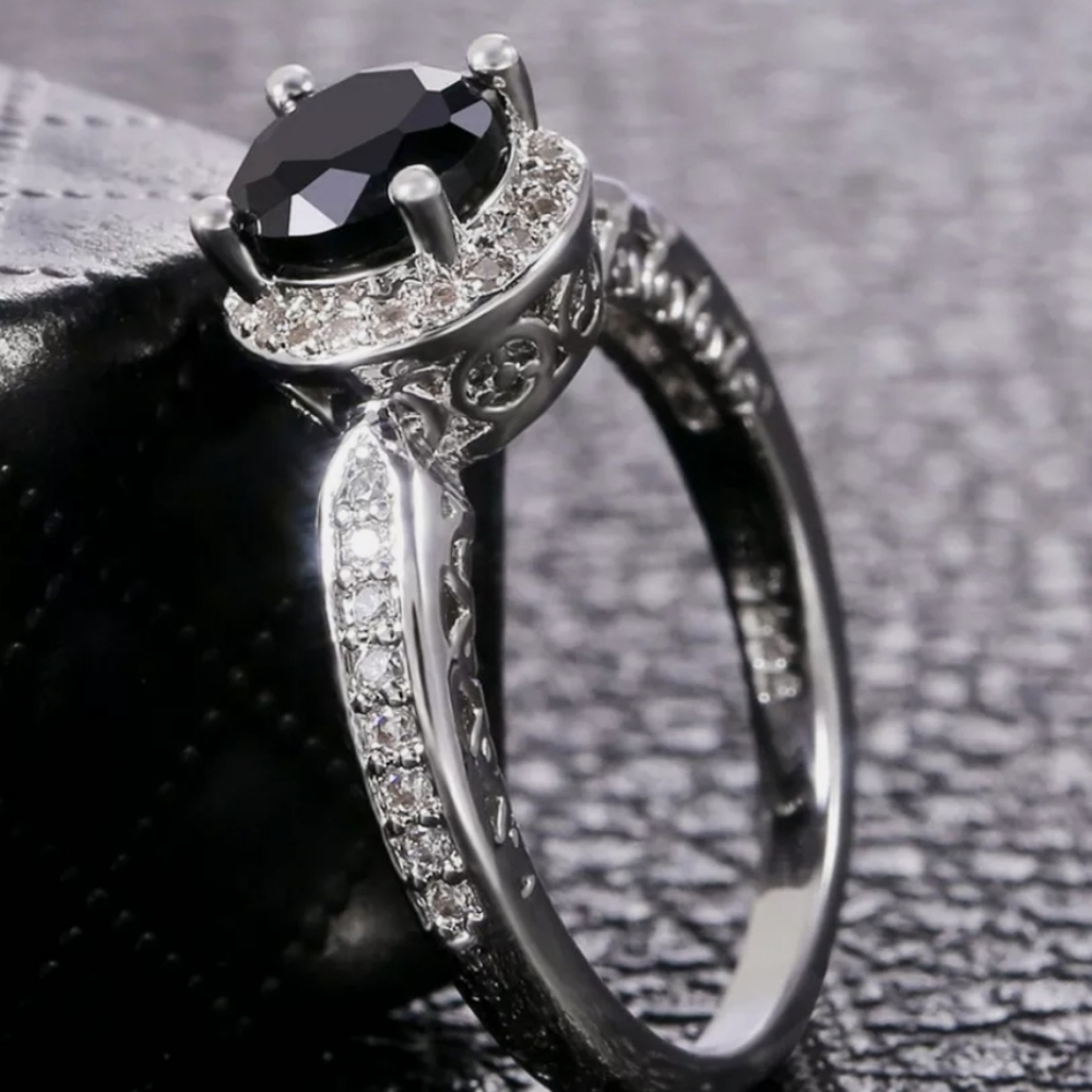 New RADIANT Prong round cut BLACK SAPPHIRE S925 Silver wedding RING - Picture 3 of 4